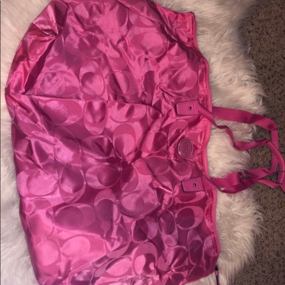 9 Coach travel bags - Picture 2 of 8